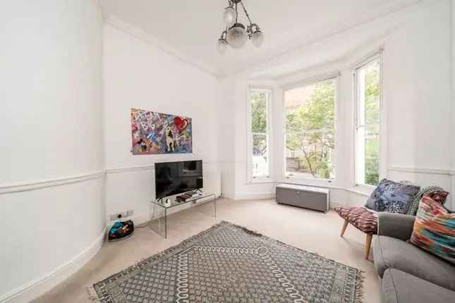 Flat for sale in Lancaster Road, London W11