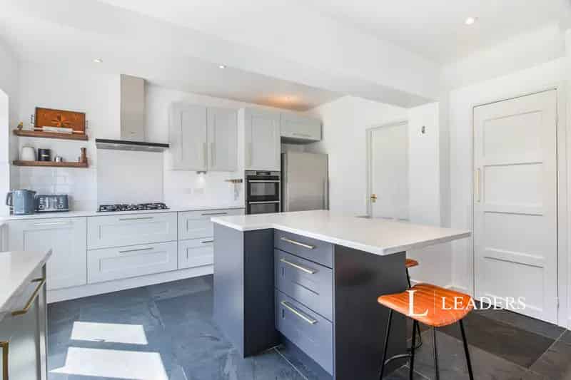 Three Bedroom Semi Detached House SM6