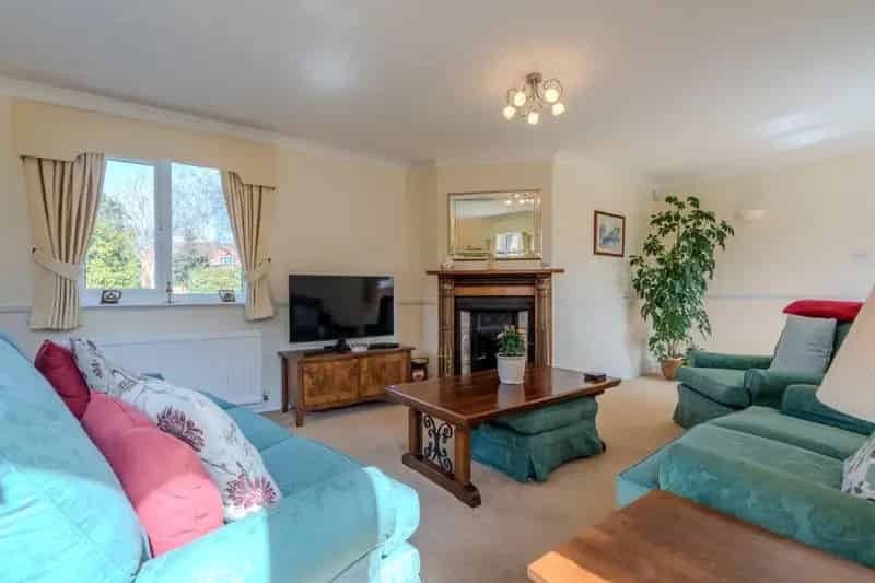 4 Bedroom Detached House for Sale Gisleham