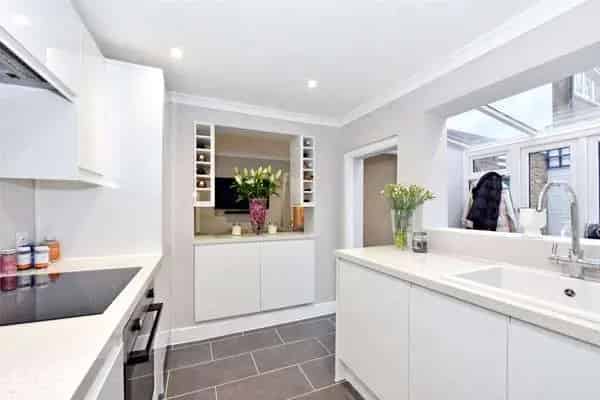 Refurbished Windsor House with Courtyard Garden and Parking