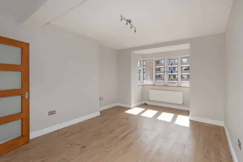 2 Bedroom Apartment House to Rent