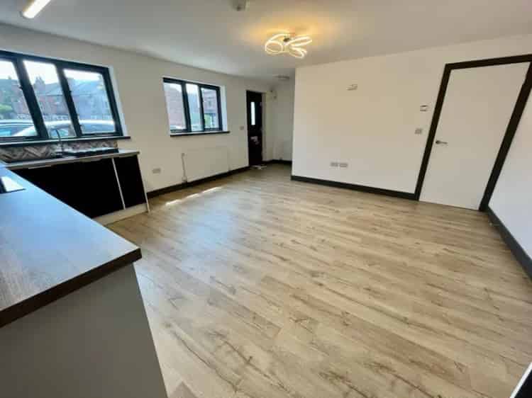 2 Bedroom Ground Floor Apartment To Let