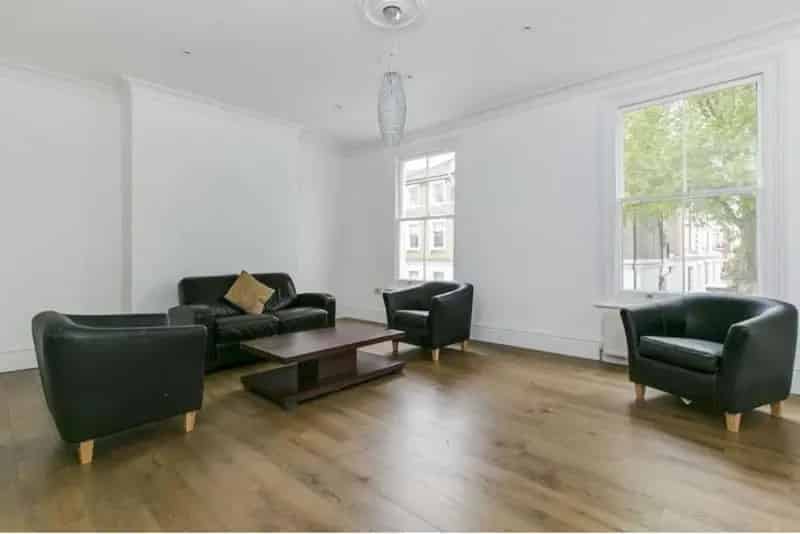 3 Bed Split Level House SW10 Prime Location