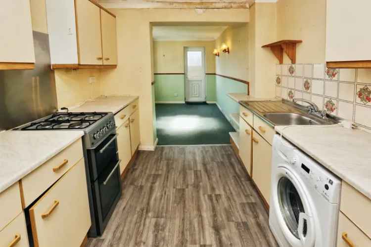 3 Bedroom Mid-Terraced House Hedge End