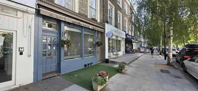 1 Bedroom Retail Property High Street House to Rent