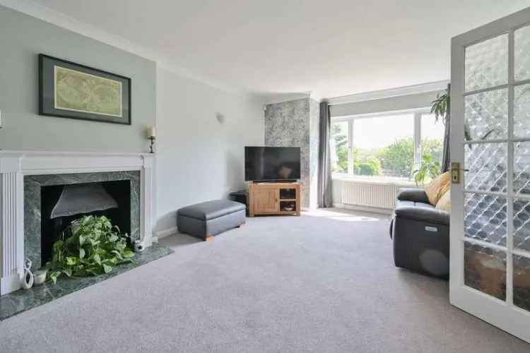 6 Bed House for Sale with Annexe and Large Garden