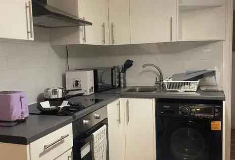 1 Room Flat 44 m² London Fully Furnished All Bills Included