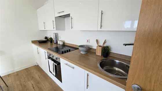 3 Bed 72m2 Flat Ancoats Manchester City Centre Gym Parking