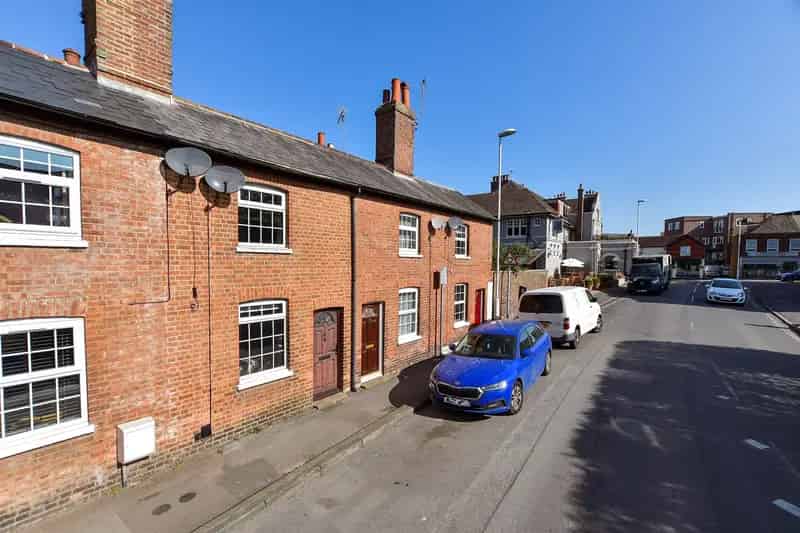 2 Bedroom Terraced House for Sale East Grinstead