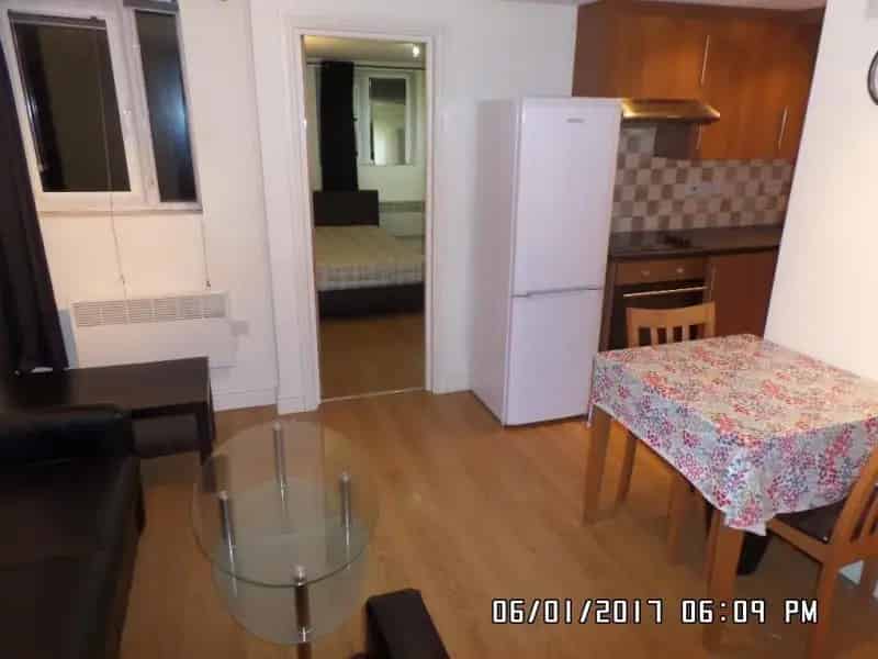 1 Bedroom Flat to Rent in Cardiff City Centre