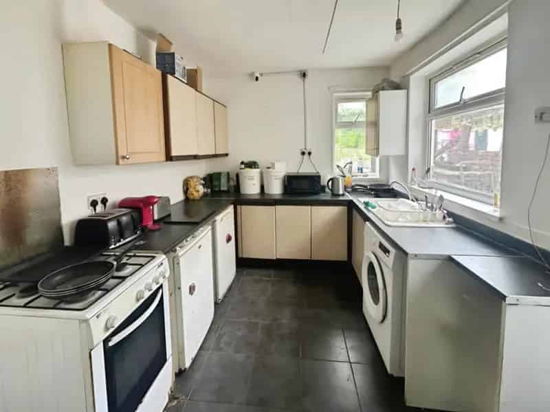 4 Bedroom HMO Turnkey Investment Opportunity