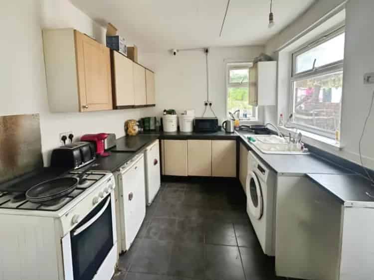 4 Bedroom HMO Turnkey Investment Opportunity
