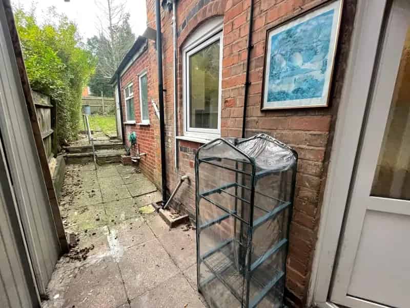 Spacious Three Bedroom Family Home Available Now