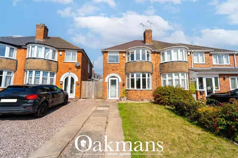 3 Bedroom Semi-Detached House For Sale