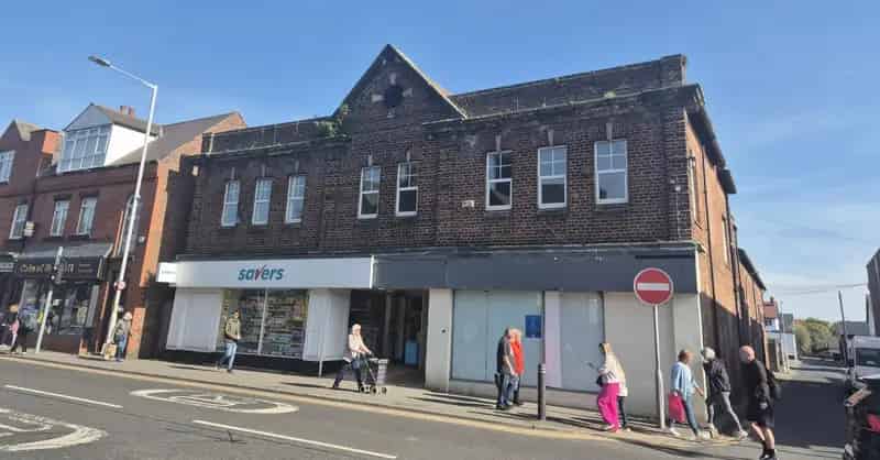 Large Showroom and Office Space on Telegraph Road
