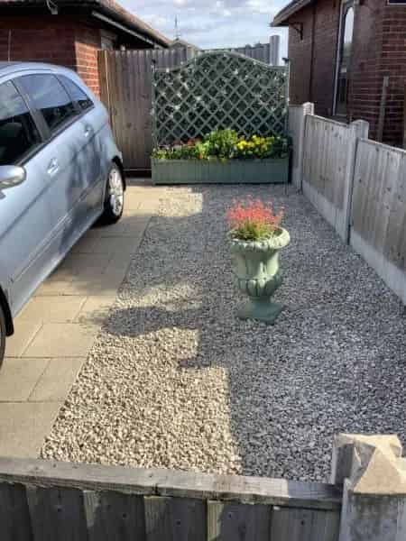 Spacious House with Large Garden New Kitchen and Bathrooms