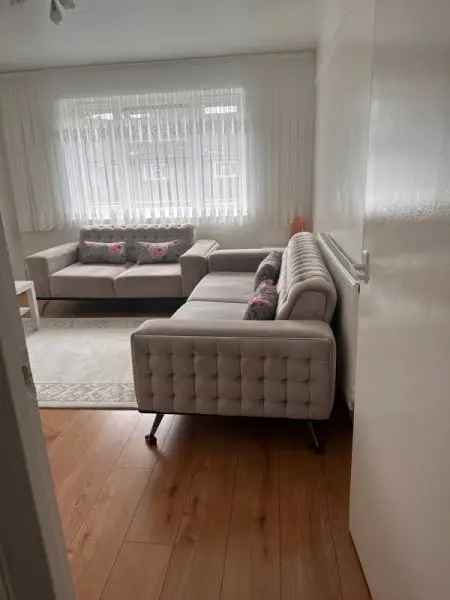 Flat For Rent in London, England