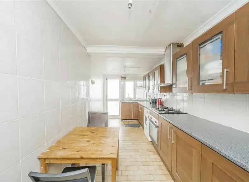Industrial property For Sale , Kenwyn Drive, London, England