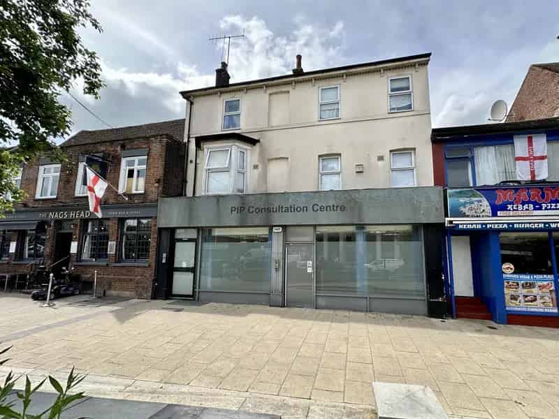 Commercial Property For Lease in Dunstable Town Centre