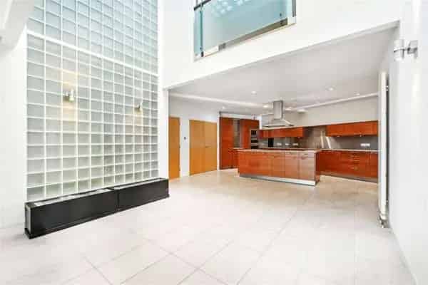 Four Bedroom Mews House near Hyde Park
