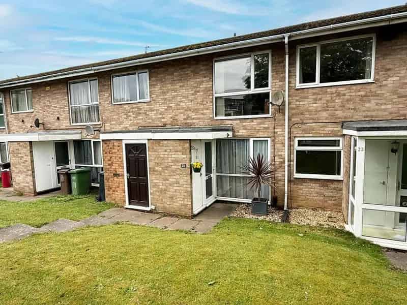 2 Bedroom Maisonette for Sale