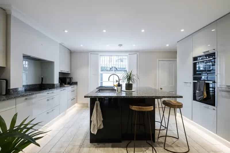 3 Bedroom Terraced House for Sale in Arlington Conservation Area