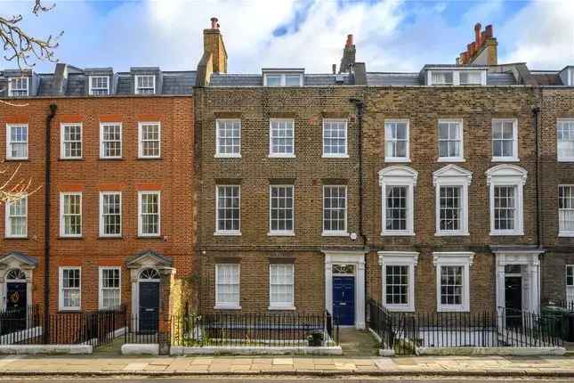Grade II Listed 5-Storey House for Sale in Islington