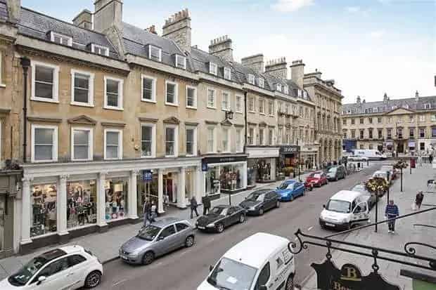 Room to Rent in Central Bath - Professionals Only