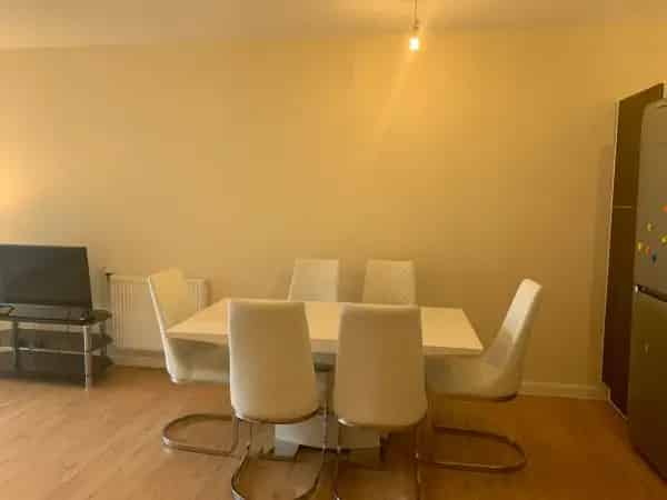 Spacious Flat near Greenwich Museum and 02 Arena