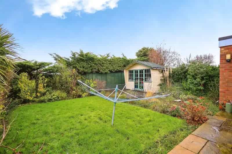 3 Bed Detached Bungalow Fully Furnished South Downs Views