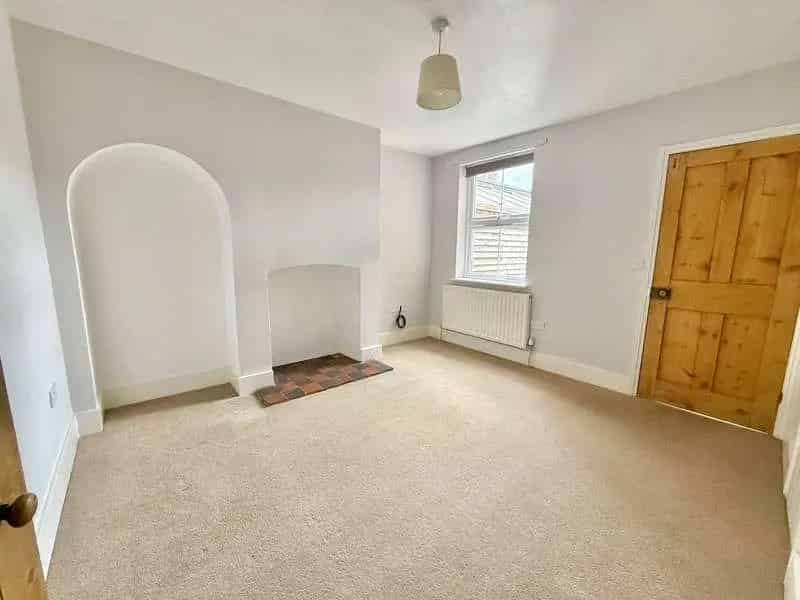 2 Bed House for Sale Charming Victorian Cottage