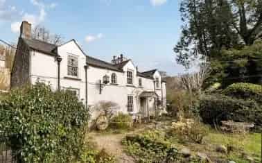 Grade II Listed Dartmoor Cottage - 4 Beds, Character Home