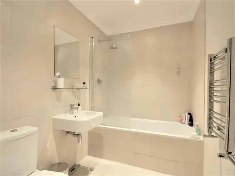 1 Bedroom Flat House to Rent