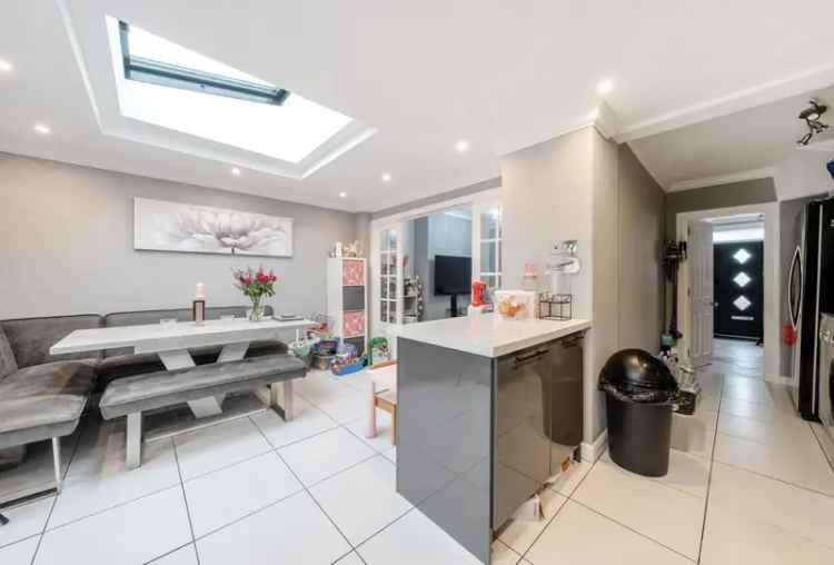 4 Bedroom House for Sale in Park Farm North Cheam