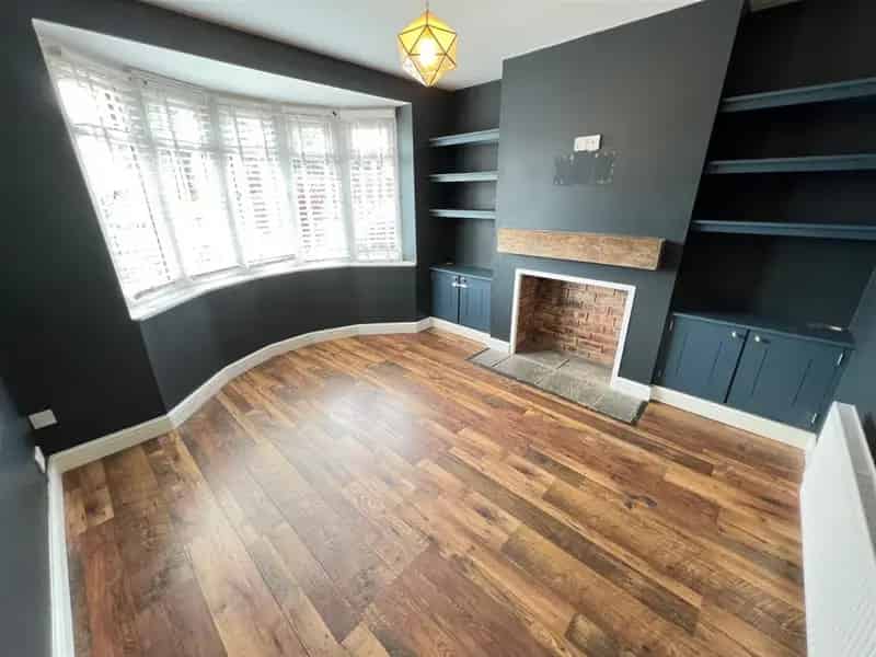 3 Bedroom House For Sale - Family Home - Double Garage