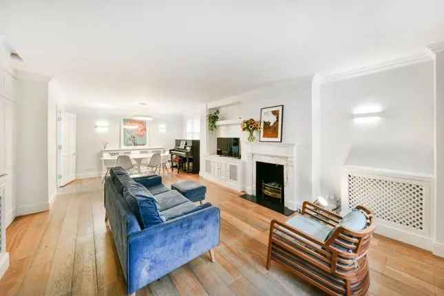 End terrace house for sale in Onslow Mews West, London SW7