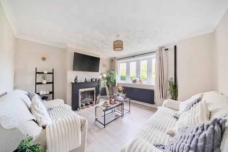 3 Bedroom Semi-Detached House for Sale in Putnoe