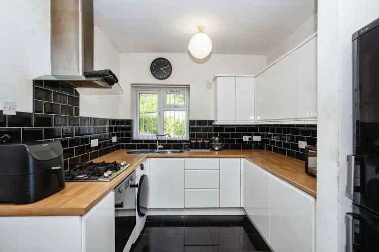 3 Bedroom Semi Detached House for Sale St Helens Merseyside WA10