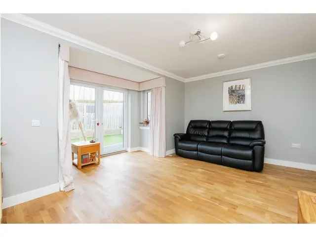 4 Bedroom Detached House for Sale in Perth