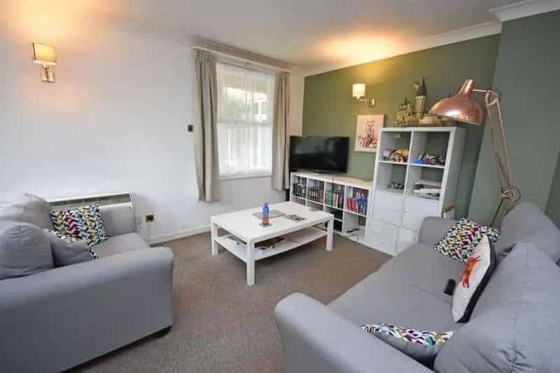 1 bed flat for sale