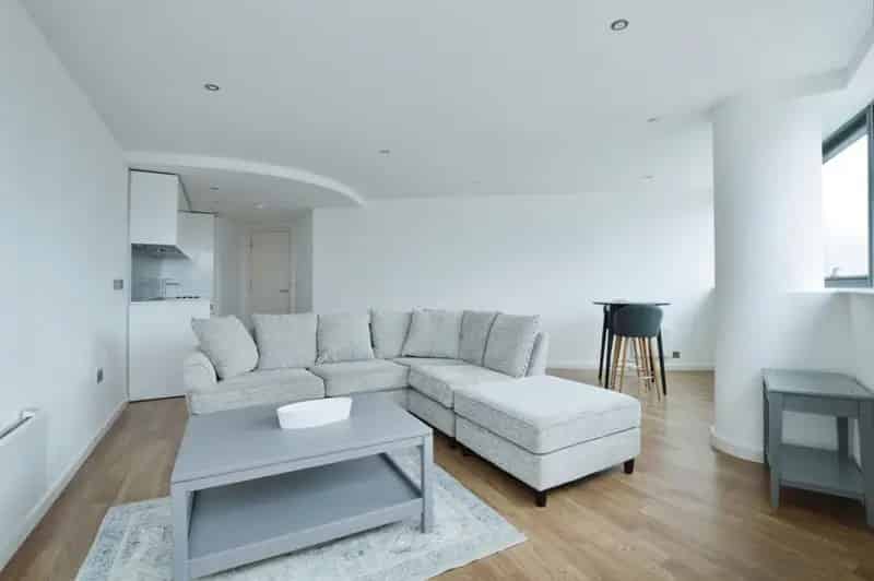 2 Bedroom Flat To Rent Available 09092025