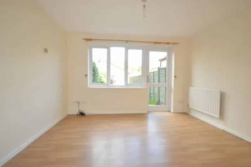 2 bedroom House
 To Rent
