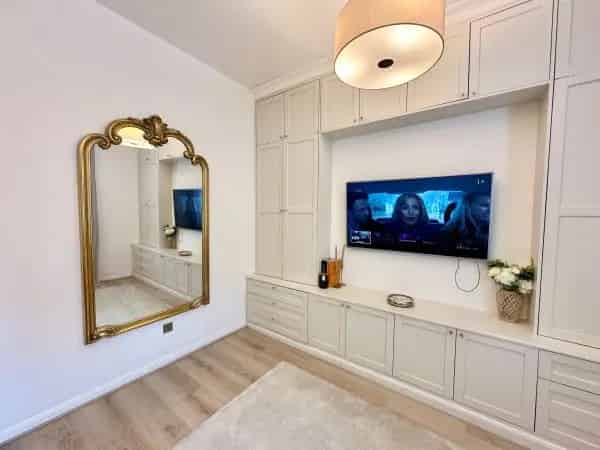 Spacious Studio Flat Near West Hampstead Excellent Transport Links
