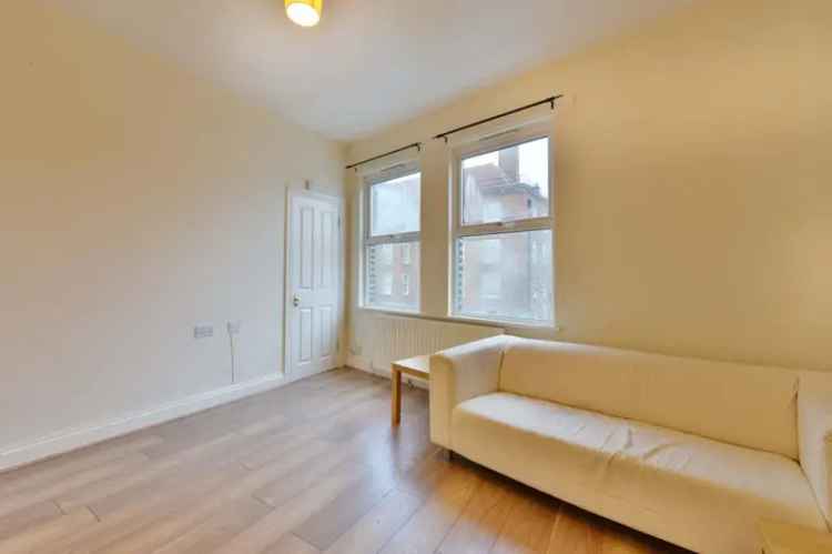 1 bedroom flat/apartment in London