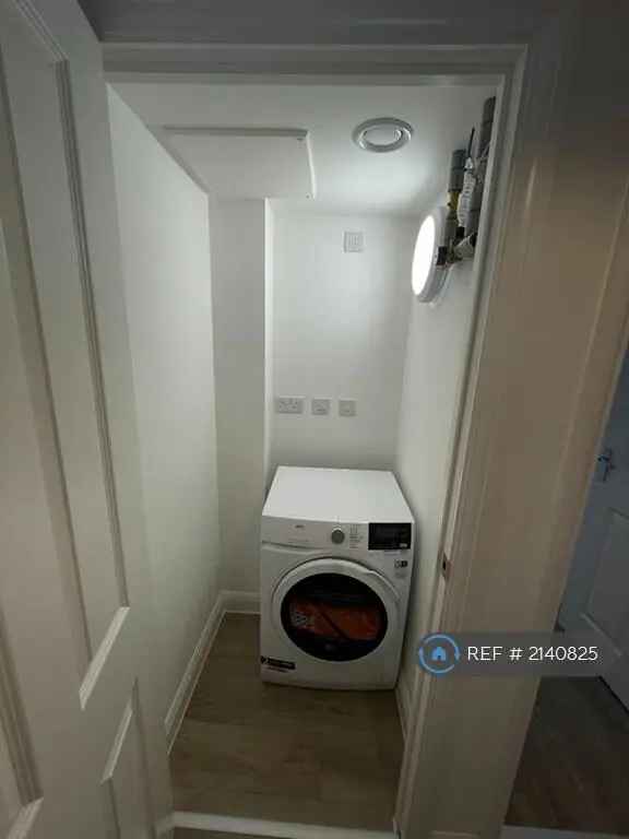 2 Bed Flat Hope Street B5