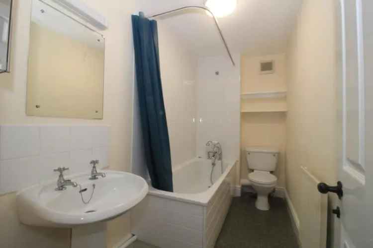 3 Bedroom Detached House Weston Village Bath