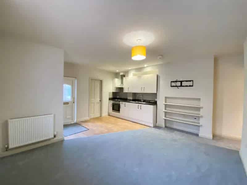 1 Bedroom Flat To Let Available Now Spacious Apartment York