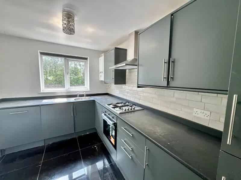 4 Bedroom Townhouse To Let - Modern, Spacious Family Home