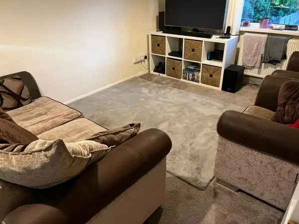 Flat For Rent in Wolverhampton, England