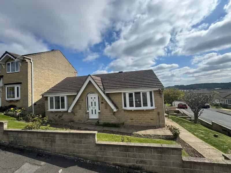 2 Bed Detached Bungalow For Sale